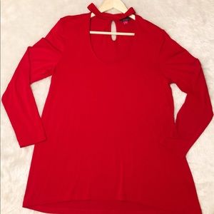 Vince Camuto Blouse with neck band.